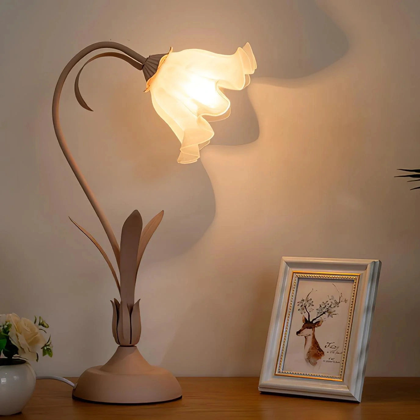 Lily of the Valley Table Lamp